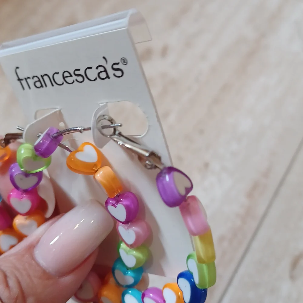 NWT Francesca's Heart Hoop Earrings - Picture 2 of 5
